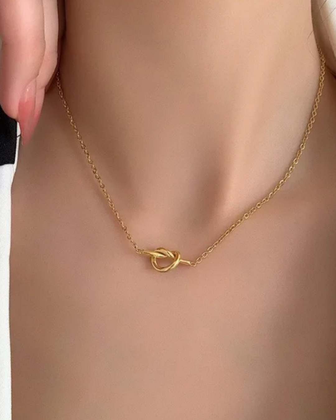 NUDO NECKLACE