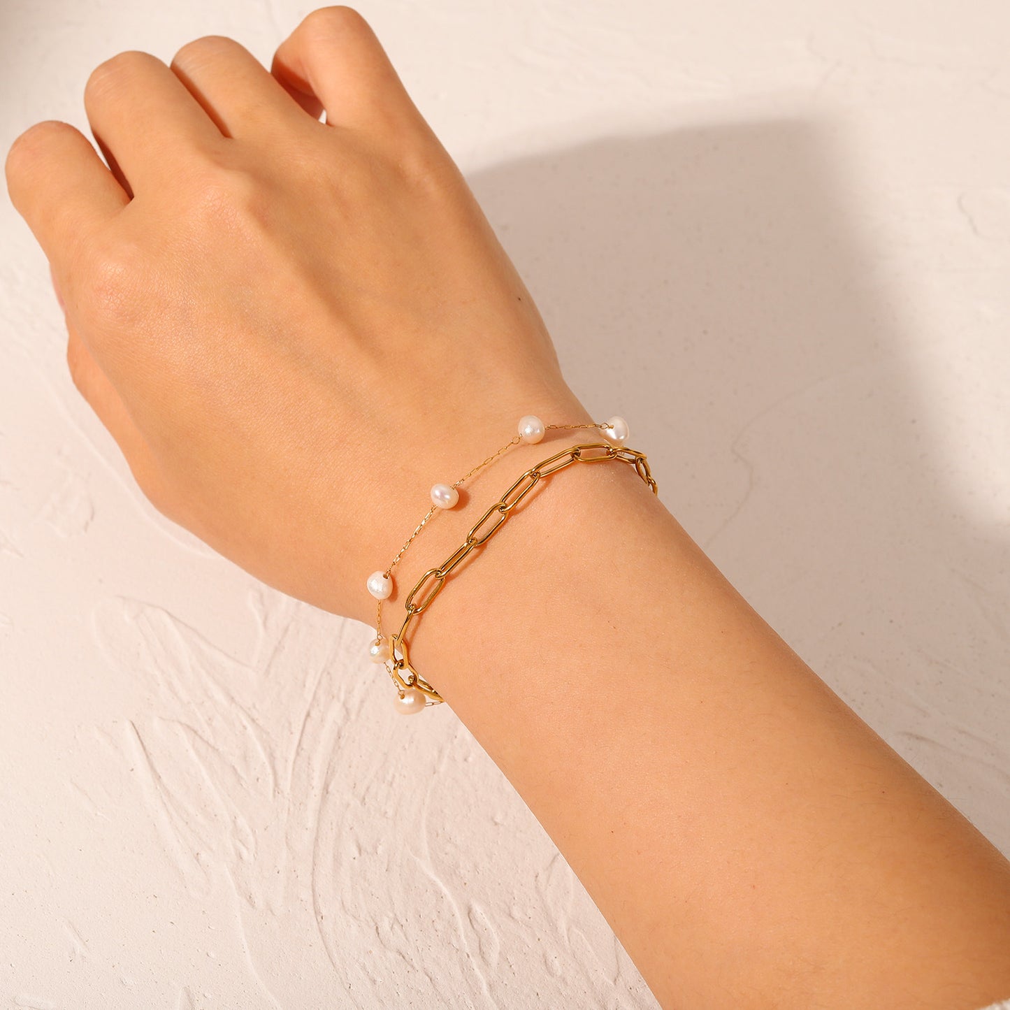 ANNE BRAZALETE.